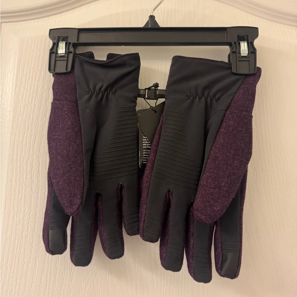 lululemon athletica stylish purple